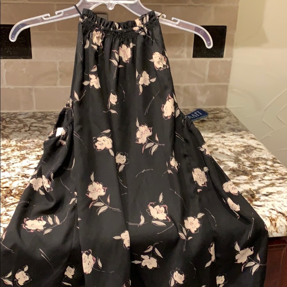 blouse - Picture 2 of 3